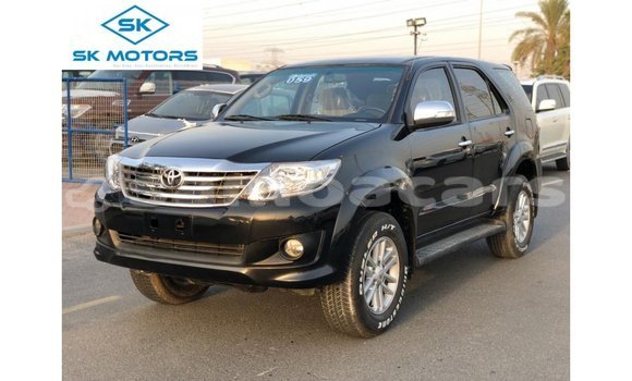 Acheter Import Voiture Toyota Fortuner Noir à Import - Dubai, A'ana