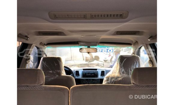 Acheter Import Voiture Toyota Fortuner Noir à Import - Dubai, A'ana Acheter Import Voiture Toyota Fortuner Noir à Import - Dubai, A'ana