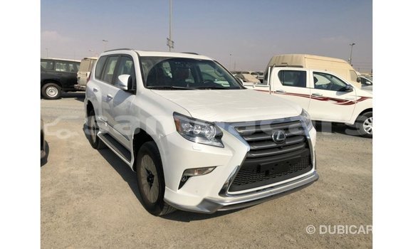 Acheter Import Voiture Lexus GX Blanc à Import - Dubai, A'ana Acheter Import Voiture Lexus GX Blanc à Import - Dubai, A'ana