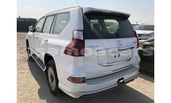 Acheter Import Voiture Lexus GX Blanc à Import - Dubai, A'ana Acheter Import Voiture Lexus GX Blanc à Import - Dubai, A'ana