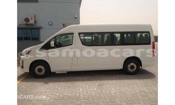Acheter Import Voiture Toyota Hiace Blanc à Import - Dubai, A'ana Acheter Import Voiture Toyota Hiace Blanc à Import - Dubai, A'ana