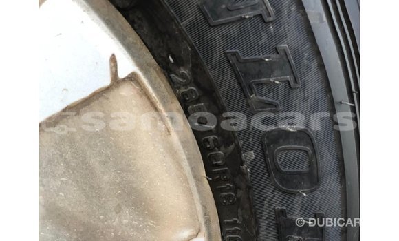 Acheter Import Voiture Toyota Land Cruiser Noir à Import - Dubai, A'ana Acheter Import Voiture Toyota Land Cruiser Noir à Import - Dubai, A'ana