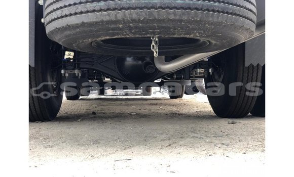 Acheter Import Voiture Isuzu Rodeo Blanc à Import - Dubai, A'ana Acheter Import Voiture Isuzu Rodeo Blanc à Import - Dubai, A'ana