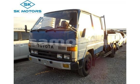 Buy Import Toyota Dyna Blue Car in Import - Dubai in A'ana