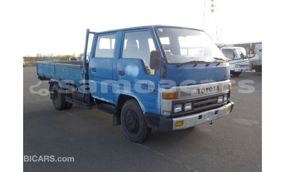 Acheter Import Voiture Toyota Dyna Bleu à Import - Dubai, A'ana Acheter Import Voiture Toyota Dyna Bleu à Import - Dubai, A'ana