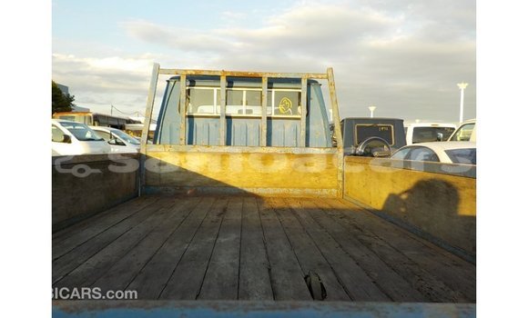 Acheter Import Voiture Toyota Dyna Bleu à Import - Dubai, A'ana Acheter Import Voiture Toyota Dyna Bleu à Import - Dubai, A'ana