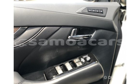 Acheter Import Voiture Toyota Alphard Blanc à Import - Dubai, A'ana Acheter Import Voiture Toyota Alphard Blanc à Import - Dubai, A'ana