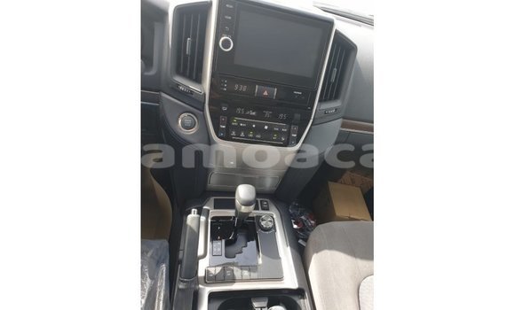 Buy Import Toyota Land Cruiser Black Car in Import - Dubai in A'ana Buy Import Toyota Land Cruiser Black Car in Import - Dubai in A'ana