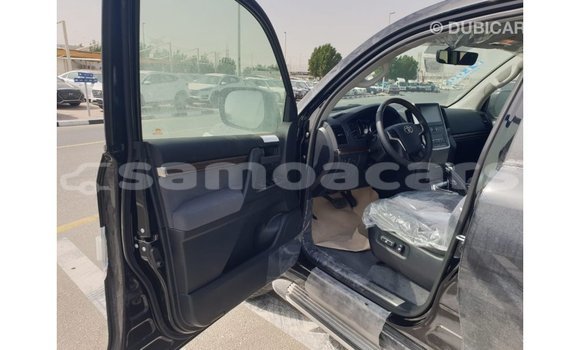 Buy Import Toyota Land Cruiser Black Car in Import - Dubai in A'ana Buy Import Toyota Land Cruiser Black Car in Import - Dubai in A'ana