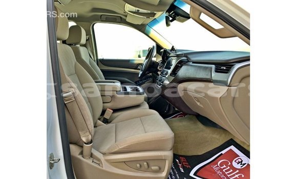 Acheter Import Voiture Chevrolet Tahoe Blanc à Import - Dubai, A'ana Acheter Import Voiture Chevrolet Tahoe Blanc à Import - Dubai, A'ana