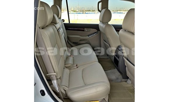 Buy Import Toyota Prado White Car in Import - Dubai in A'ana Buy Import Toyota Prado White Car in Import - Dubai in A'ana