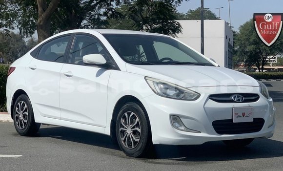 Buy Import Hyundai Accent White Car in Import - Dubai in A'ana