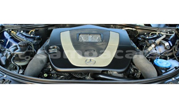 Acheter Import Voiture Mercedes-Benz 200 Bleu à Import - Dubai, A'ana Acheter Import Voiture Mercedes-Benz 200 Bleu à Import - Dubai, A'ana