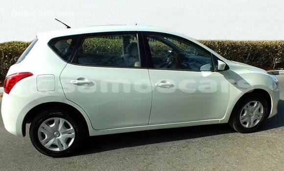 Buy Import Nissan Tiida White Car in Import - Dubai in A'ana Buy Import Nissan Tiida White Car in Import - Dubai in A'ana