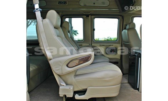 Acheter Import Voiture GMC Acadia Autre à Import - Dubai, A'ana Acheter Import Voiture GMC Acadia Autre à Import - Dubai, A'ana