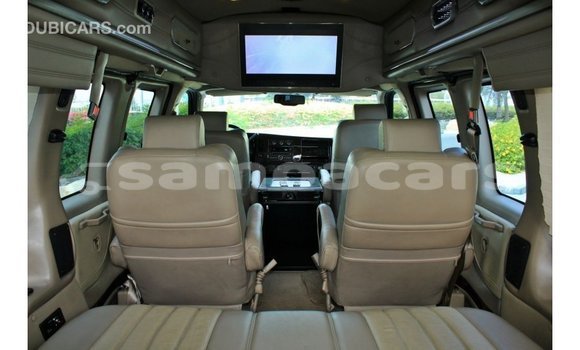 Acheter Import Voiture GMC Acadia Autre à Import - Dubai, A'ana Acheter Import Voiture GMC Acadia Autre à Import - Dubai, A'ana