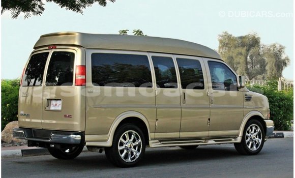 Acheter Import Voiture GMC Acadia Autre à Import - Dubai, A'ana Acheter Import Voiture GMC Acadia Autre à Import - Dubai, A'ana