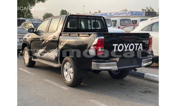 Acheter Import Voiture Toyota Hilux Noir à Import - Dubai, A'ana Acheter Import Voiture Toyota Hilux Noir à Import - Dubai, A'ana