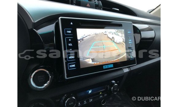 Acheter Import Voiture Toyota Hilux Noir à Import - Dubai, A'ana Acheter Import Voiture Toyota Hilux Noir à Import - Dubai, A'ana