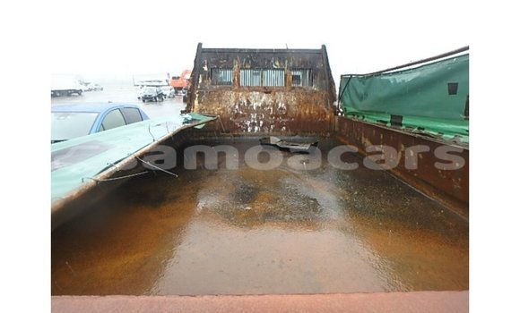 Acheter Import Voiture Nissan 350Z Marron à Import - Dubai, A'ana Acheter Import Voiture Nissan 350Z Marron à Import - Dubai, A'ana