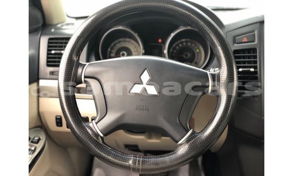 Buy Import Mitsubishi Pajero White Car in Import - Dubai in A'ana Buy Import Mitsubishi Pajero White Car in Import - Dubai in A'ana