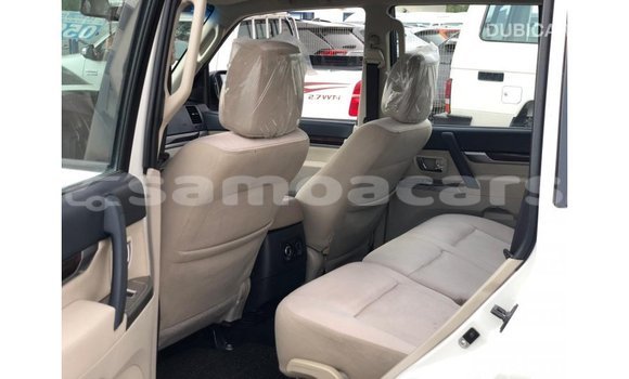 Buy Import Mitsubishi Pajero White Car in Import - Dubai in A'ana Buy Import Mitsubishi Pajero White Car in Import - Dubai in A'ana