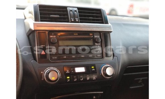 Acheter Import Voiture Toyota Prado Blanc à Import - Dubai, A'ana Acheter Import Voiture Toyota Prado Blanc à Import - Dubai, A'ana