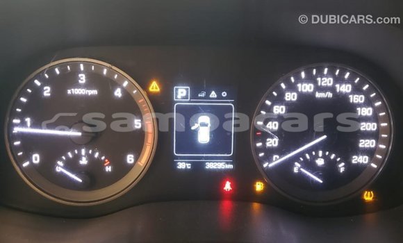 Acheter Import Voiture Hyundai Tucson Blanc à Import - Dubai, A'ana Acheter Import Voiture Hyundai Tucson Blanc à Import - Dubai, A'ana