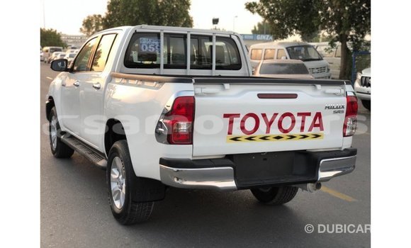 Buy Import Toyota Hilux White Car in Import - Dubai in A'ana Buy Import Toyota Hilux White Car in Import - Dubai in A'ana