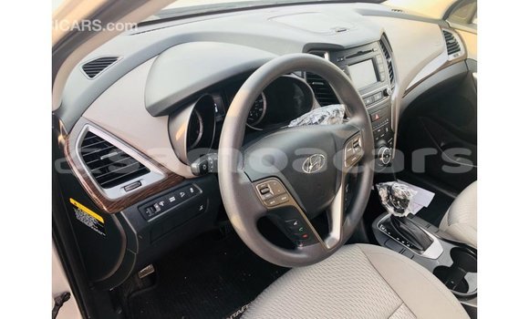 Buy Import Hyundai Santa Fe Other Car in Import - Dubai in A'ana Buy Import Hyundai Santa Fe Other Car in Import - Dubai in A'ana
