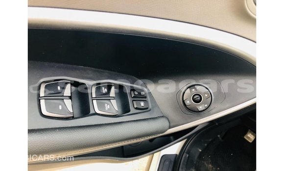 Buy Import Hyundai Santa Fe Other Car in Import - Dubai in A'ana Buy Import Hyundai Santa Fe Other Car in Import - Dubai in A'ana