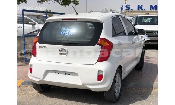 Acheter Import Voiture Kia Picanto Blanc à Import - Dubai, A'ana Acheter Import Voiture Kia Picanto Blanc à Import - Dubai, A'ana