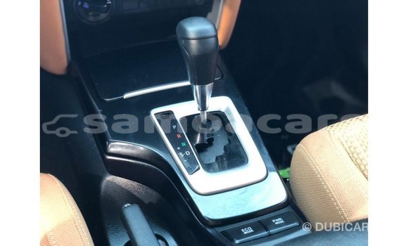 Acheter Import Voiture Toyota Fortuner Blanc à Import - Dubai, A'ana Acheter Import Voiture Toyota Fortuner Blanc à Import - Dubai, A'ana