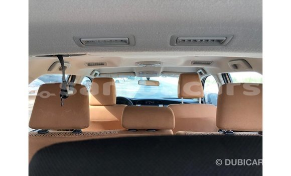 Acheter Import Voiture Toyota Fortuner Blanc à Import - Dubai, A'ana Acheter Import Voiture Toyota Fortuner Blanc à Import - Dubai, A'ana