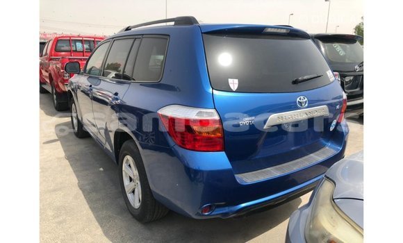 Acheter Import Voiture Toyota Highlander Bleu à Import - Dubai, A'ana Acheter Import Voiture Toyota Highlander Bleu à Import - Dubai, A'ana
