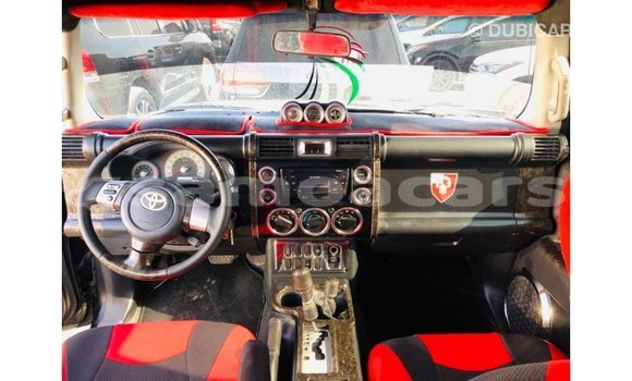 Buy Import Toyota FJ Cruiser Black Car in Import - Dubai in A'ana Buy Import Toyota FJ Cruiser Black Car in Import - Dubai in A'ana