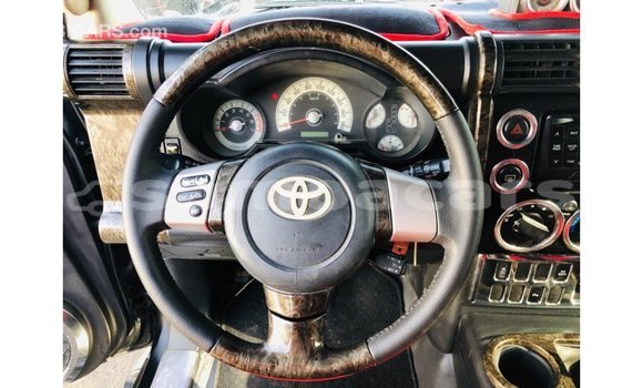 Buy Import Toyota FJ Cruiser Black Car in Import - Dubai in A'ana Buy Import Toyota FJ Cruiser Black Car in Import - Dubai in A'ana