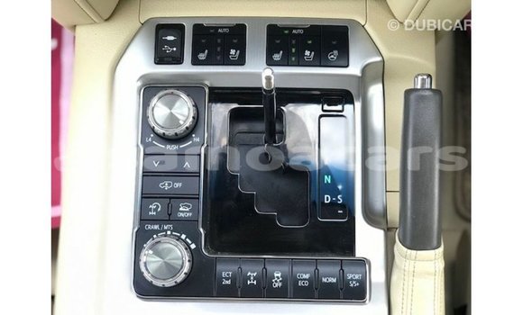 Buy Import Toyota Land Cruiser White Car in Import - Dubai in A'ana Buy Import Toyota Land Cruiser White Car in Import - Dubai in A'ana