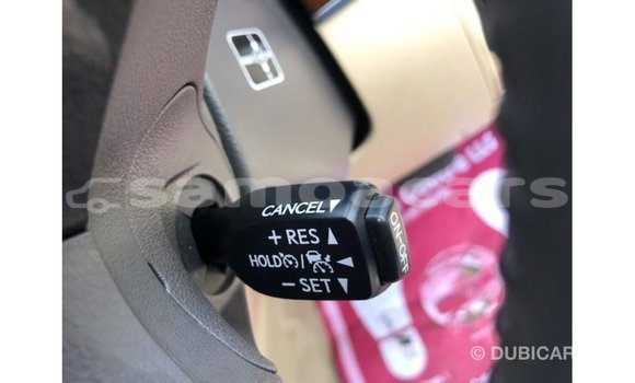 Buy Import Toyota Land Cruiser White Car in Import - Dubai in A'ana Buy Import Toyota Land Cruiser White Car in Import - Dubai in A'ana