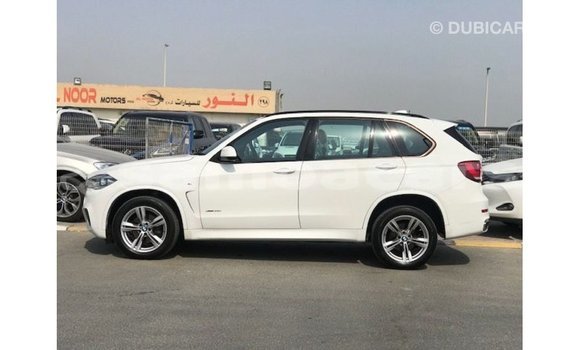 Acheter Import Voiture BMW X5 Blanc à Import - Dubai, A'ana Acheter Import Voiture BMW X5 Blanc à Import - Dubai, A'ana