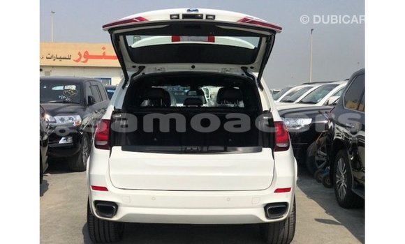 Acheter Import Voiture BMW X5 Blanc à Import - Dubai, A'ana Acheter Import Voiture BMW X5 Blanc à Import - Dubai, A'ana