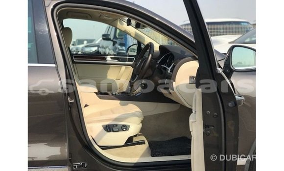 Buy Import Volkswagen Touareg Brown Car in Import - Dubai in A'ana Buy Import Volkswagen Touareg Brown Car in Import - Dubai in A'ana