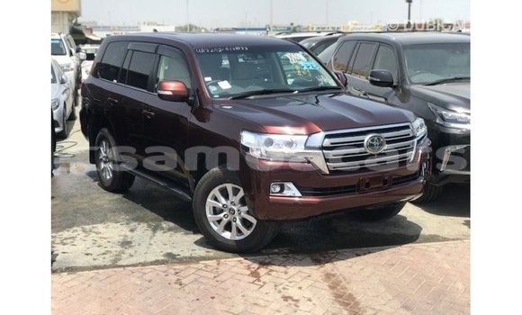 Acheter Import Voiture Toyota Land Cruiser Rouge à Import - Dubai, A'ana Acheter Import Voiture Toyota Land Cruiser Rouge à Import - Dubai, A'ana