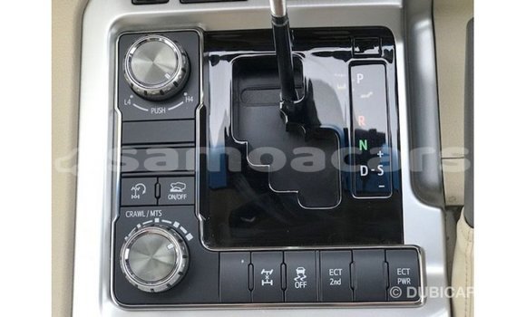 Acheter Import Voiture Toyota Land Cruiser Rouge à Import - Dubai, A'ana Acheter Import Voiture Toyota Land Cruiser Rouge à Import - Dubai, A'ana