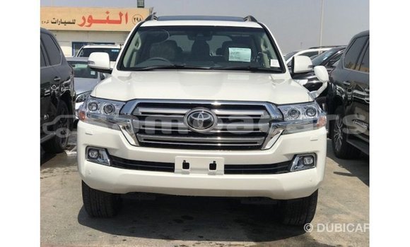 Buy Import Toyota Land Cruiser White Car in Import - Dubai in A'ana Buy Import Toyota Land Cruiser White Car in Import - Dubai in A'ana