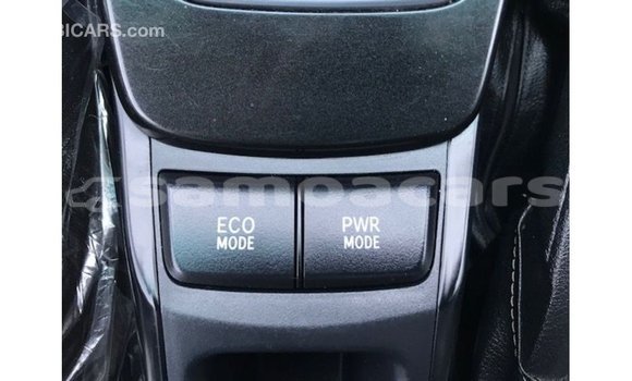 Acheter Import Voiture Toyota Fortuner Blanc à Import - Dubai, A'ana Acheter Import Voiture Toyota Fortuner Blanc à Import - Dubai, A'ana