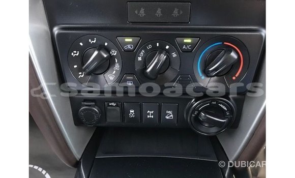 Acheter Import Voiture Toyota Fortuner Blanc à Import - Dubai, A'ana Acheter Import Voiture Toyota Fortuner Blanc à Import - Dubai, A'ana