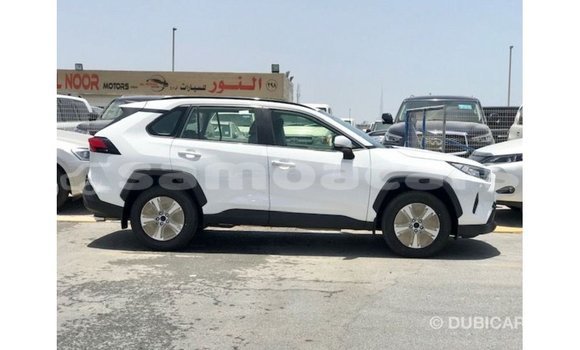 Buy Import Toyota 4Runner White Car in Import - Dubai in A'ana Buy Import Toyota 4Runner White Car in Import - Dubai in A'ana