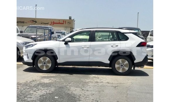 Buy Import Toyota 4Runner White Car in Import - Dubai in A'ana Buy Import Toyota 4Runner White Car in Import - Dubai in A'ana
