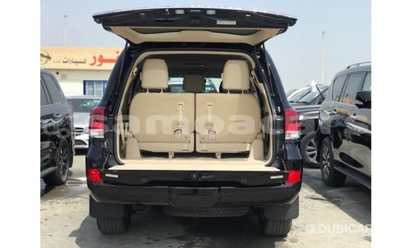 Buy Import Toyota Land Cruiser Black Car in Import - Dubai in A'ana Buy Import Toyota Land Cruiser Black Car in Import - Dubai in A'ana